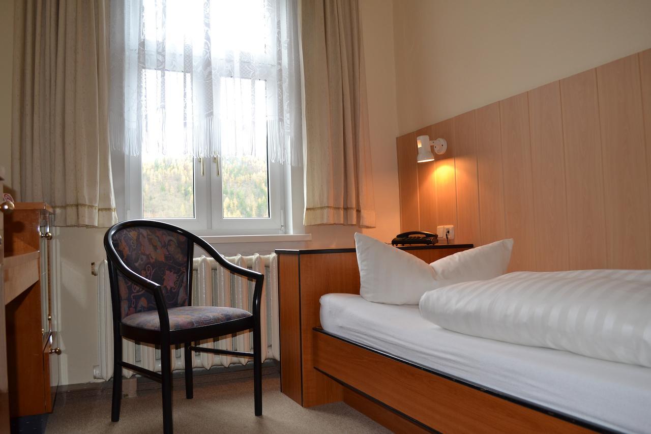 Hotel Weisser Hirsch Schwarzburg Habitación foto